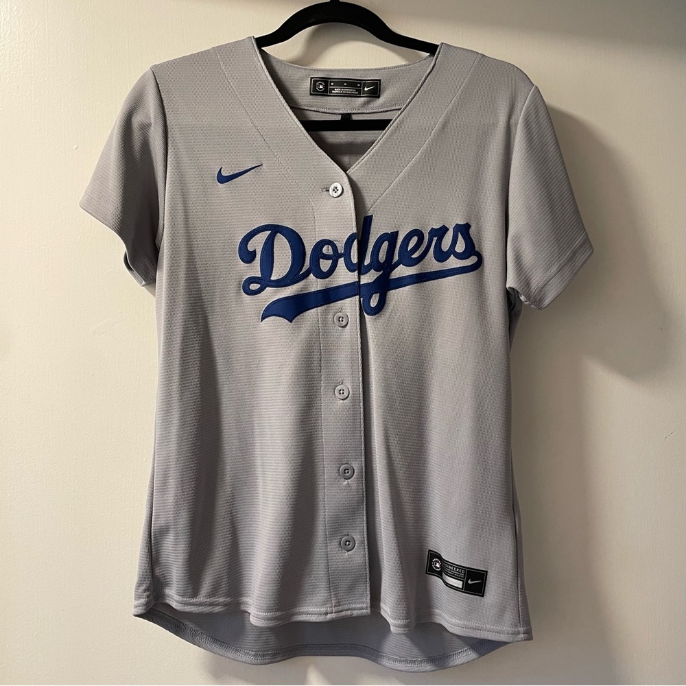 Women's Nike Dodgers Urias # 7 Jersey- Size M